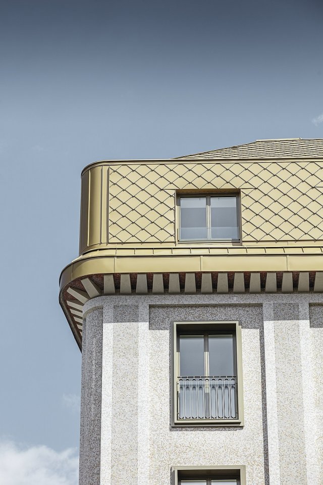 Střecha z hliníkové krytiny se k domu na Brandstätte ideálně hodí díky své čisté eleganci,
uměřenosti a hladkosti