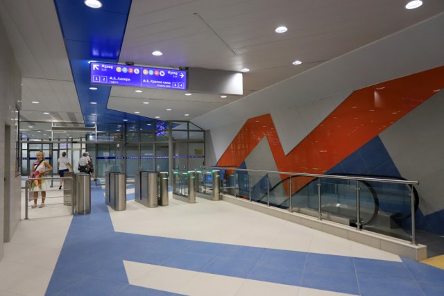 Metroprojekt vytvořil dopravně urbanistický technický návrh trasy a stanic, na který poté plynule navázaly realizační projekty bulharských inženýrů. Projektování linky bylo zahájeno v roce 2010. 