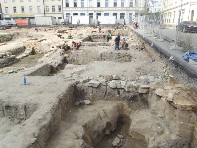 Současný stav parcely, na níž probíhá archeologický průzkum