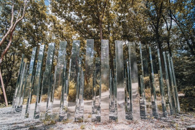 Účinky zrcadel představuje také jihokorejský zábavní Anyang Art Park. foto: nuu_jeed 