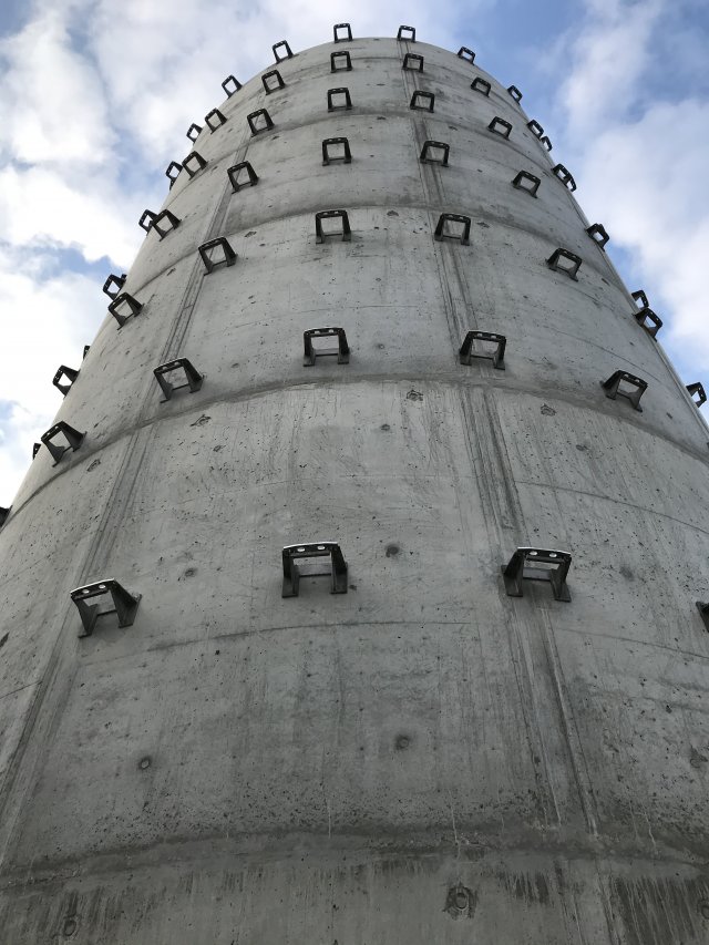 Výdech tunelu s připravenými úchyty