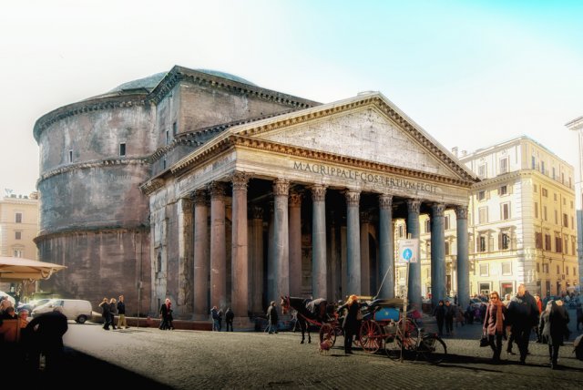 Díky jedinečným proporcím je dnes Pantheon považován za dokonalý příklad klasické architektonické harmonie. Zdroj: warasit phothisuk