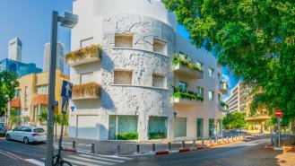 Rezidenční stavba v Tel Avivu v Izraeli ve stylu Bauhaus. Foto: trabantos, Shutterstock