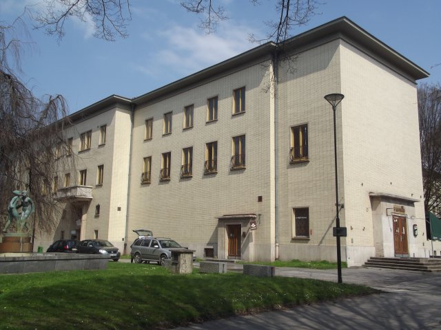 Dům kultury města Ostravy, pohled na budovu z boku. Foto: Zdeněk Svoboda