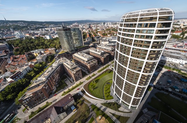 SKY PARK disponuje mnoha funkcemi, od bytové a administrativní přes retailovou až po kulturně-společenskou.