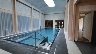 Wellness &amp; Spa ve Svaté Kateřině nabízí širokou škálu relaxu od parních či solných lázní, hydromasážních van, saun a aromaterapeutických procedur až po širokou škálu masáží a zábalů.