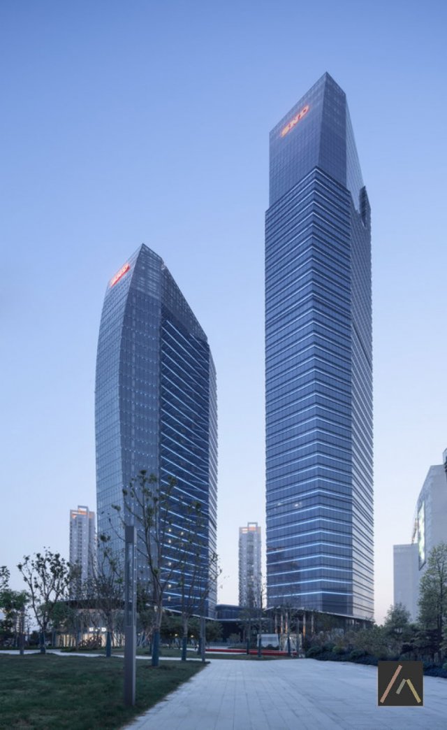 Mezi nejslavnější díla Evy Le Peutrec patří mrakodrapy Tiandu (214 a 139 metrů). Design: Eva Le Peutrec for Allied Architects International