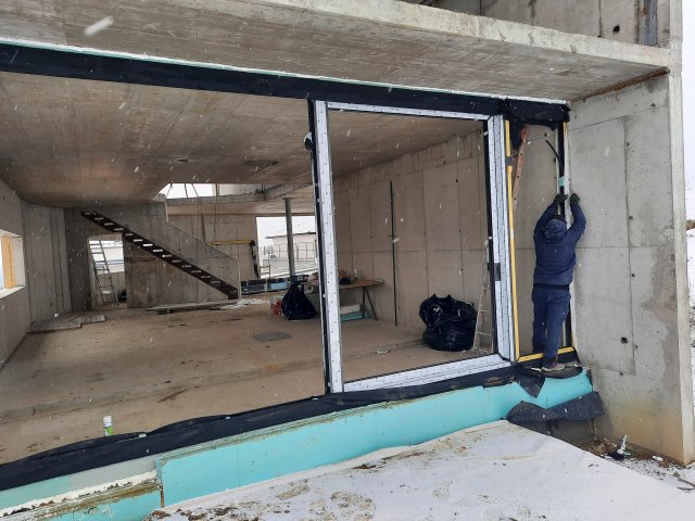 Torenit® je účinným řešením pro moderní novostavby i rekonstrukce starších domů a bytů. Jde
o pevný a stabilní podklad, který má i přes svou nízkou hmotnost vysokou nosnost.