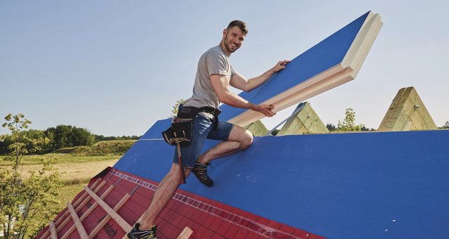 Nadkrokevní izolaci iRoof tvoří polyisokyanurát. Její izolační schopnosti jsou oproti běžnému polystyrenu či vláknitým izolacím téměř dvojnásobné.