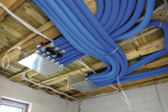 Do novostaveb se obvykle instalují centrální ventilační systémy s rozvody, které se nejčastěji ukrývají do podhledu místností.
Foto: ronstik, Shutterstock