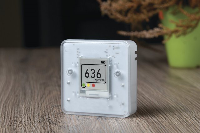 Je-li někde "vydýcháno", měřič CO2 automaticky spustí alarm, který je pokynem k větrání. Foto: Zigmar Stein