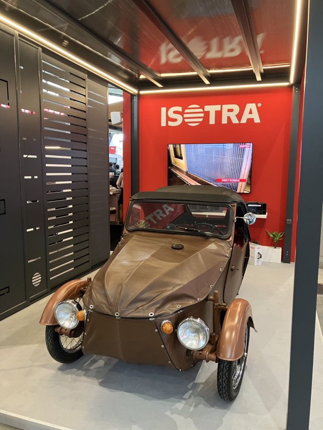 Na veletrhu R+T 2024 vystavuje také česká společnost ISOTRA. 