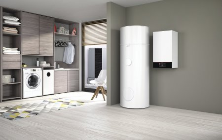 Moderní čerpadlo Vitocal 150-A bylo vyvinuté speciálně pro modernizační projekty. Díky své kompaktnosti a inteligentnímu designu se snadno instaluje a integruje do různých typů domácností a budov.