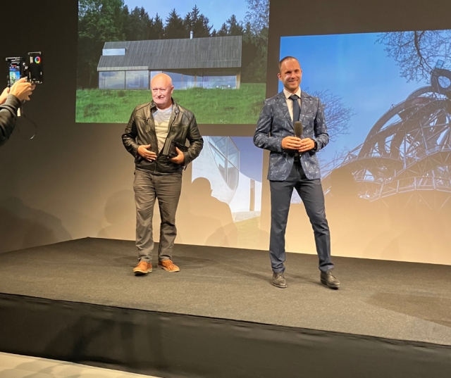 Oceněný Zdeněk Fránek (vlevo) a Jan Hejhálek, vydavatel časopisu INTRO (vpravo), Autor: Mgr. Helena Hejhálková