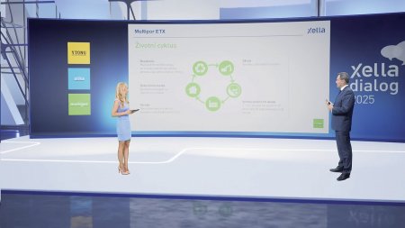 Ing. Martin Mihál, vedoucí technického oddělení Xella CZ/SK, při prezentaci aktuální novinky v sortimentu Xella – tepelněizolačních desek Multipor ETX, které společnost uvede na trh v průběhu roku 2026.