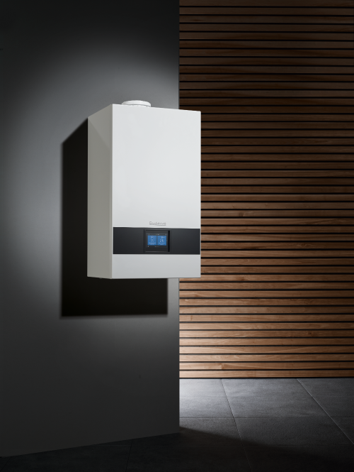 Logamax plus GBH172i váží 46 kg a je dostupný ve dvou výkonových variantách s rozsahem 2,9 až 18,1 kW a 3,2 až 31,1 kW při režimu 50/30 °C.