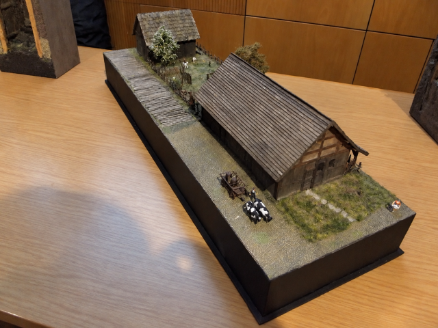 Model středověkého domu.